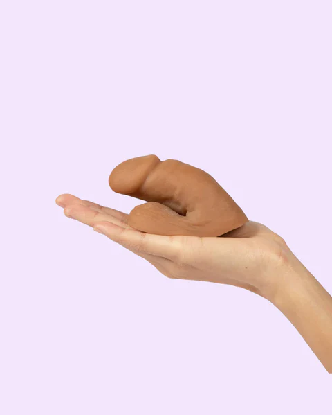 WFH-Packer_Tan-M-4-Hand_480x